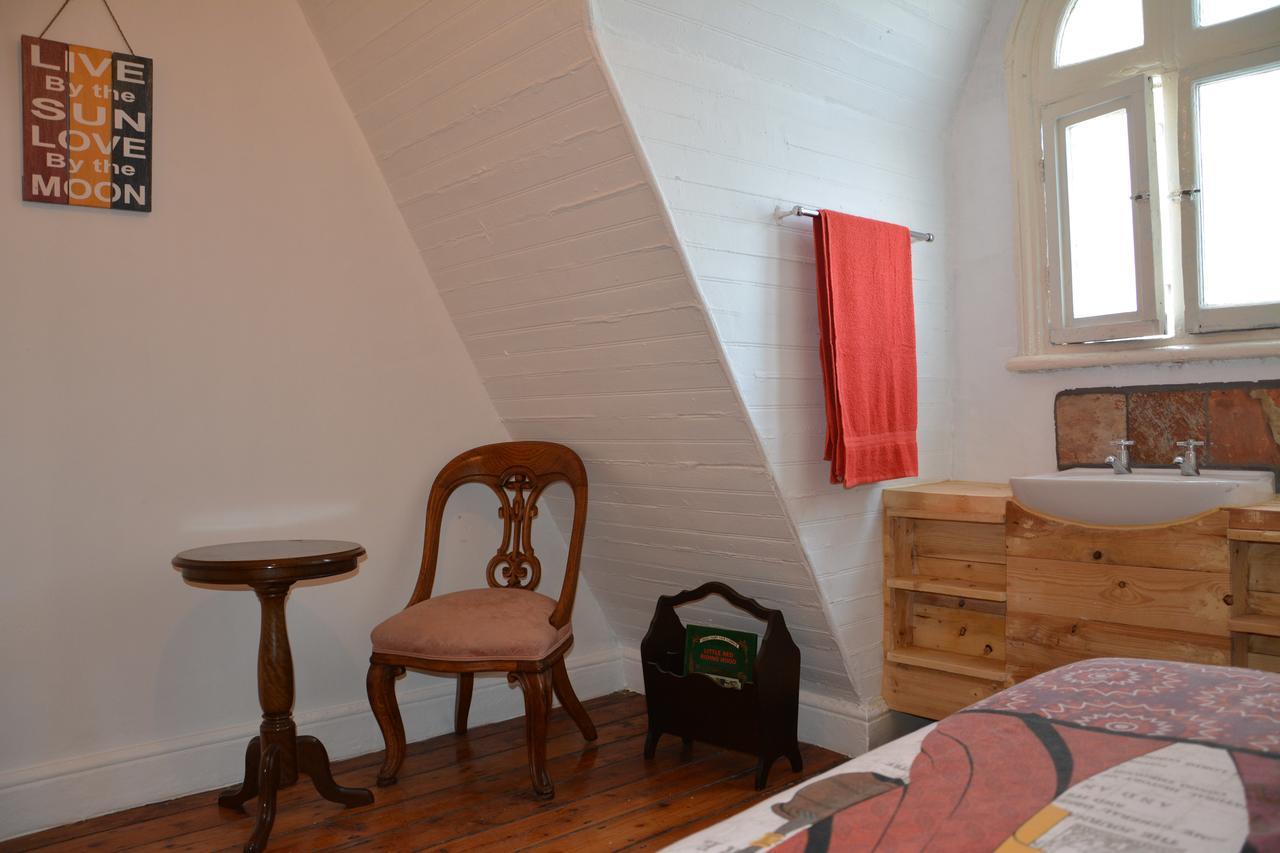 Urban Hive Backpackers Hostel Cape Town Exterior photo