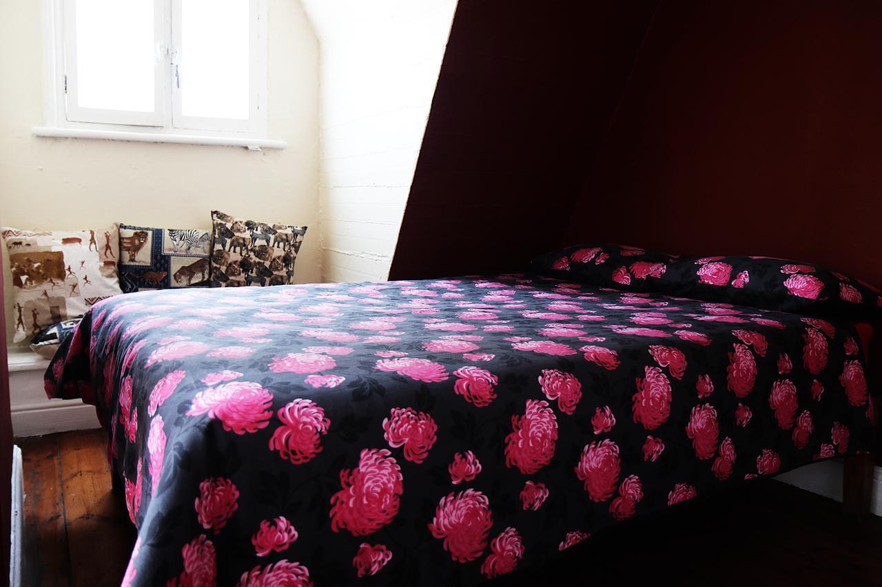 Urban Hive Backpackers Hostel Cape Town Exterior photo