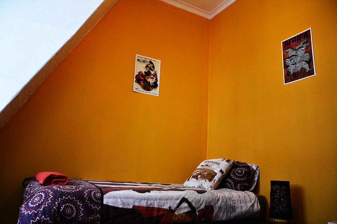Urban Hive Backpackers Hostel Cape Town Exterior photo