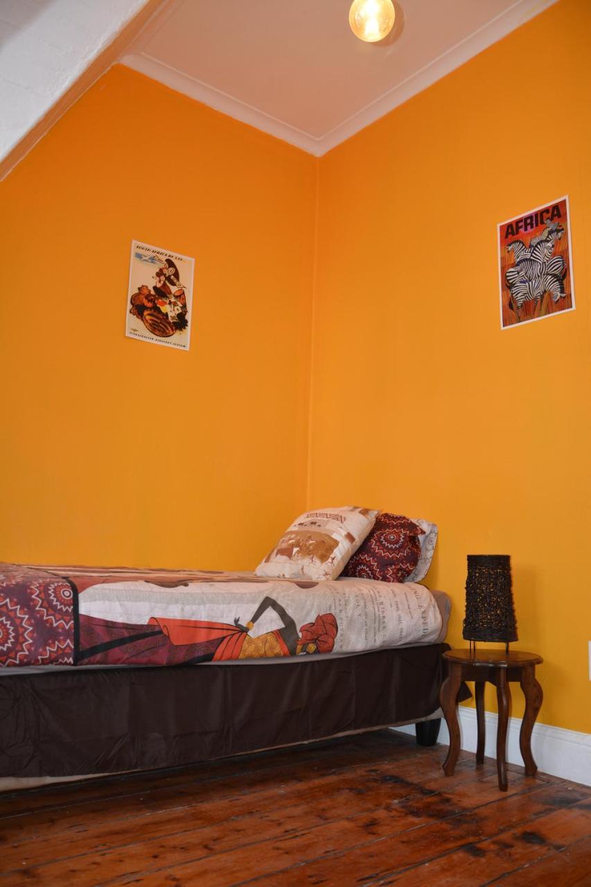 Urban Hive Backpackers Hostel Cape Town Exterior photo