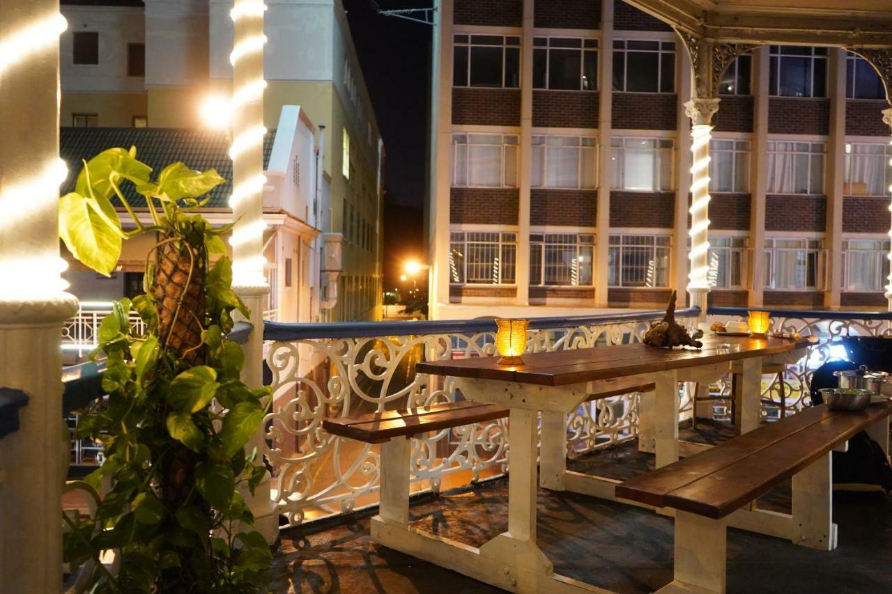 Urban Hive Backpackers Hostel Cape Town Exterior photo